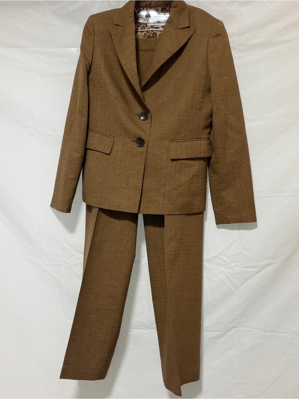 Le Suit Brown Two-Piece Women's Pantsuit